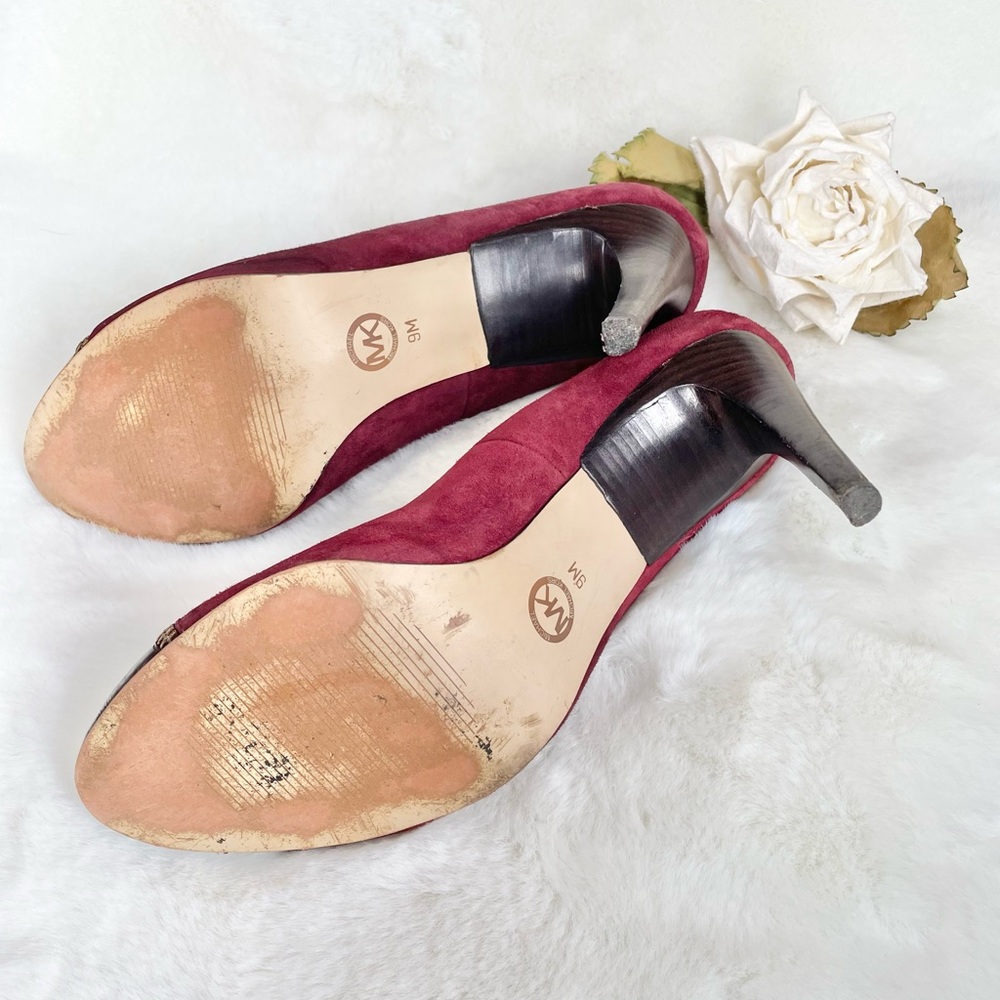 MICHAEL KORS LEATHER-SUEDE RED BURGUNDY 3 3/4” ROUND TOE HEELS w/Brass hardware - Picture 4 of 11